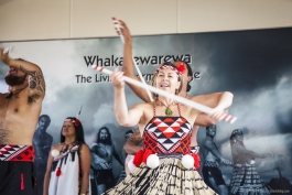 Spectacle maori, village de Whakarewarewa