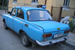 Lada bleue
