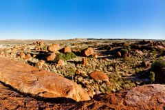 Panoramique des Devil Marbles