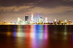 Panoramique de Perth de nuit depuis South Perth