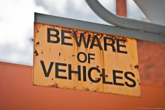 Attention aux vehicules