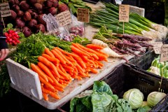 Carottes et oignons, marché de Salamanca, Hobart