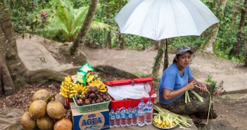 Commercante Balinaise Indonesie