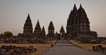 Comment se rendre à Borobudur et Prambanan ? Prambanan