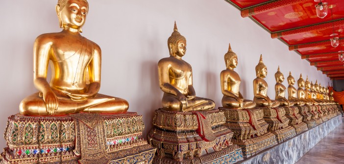 Statues Wat Pho Bangkok Thailande