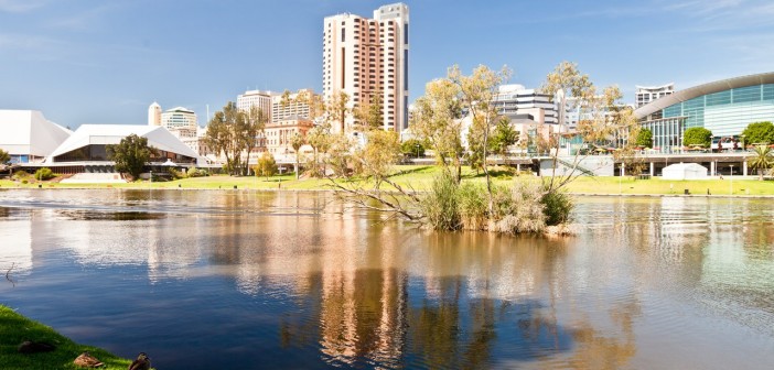 Vue sur la ville depuis la Torrens River