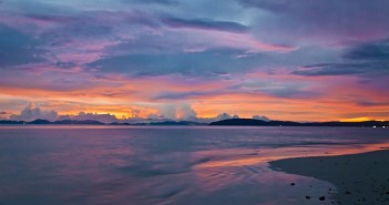 Coucher de soleil sur Railey Bay, Thailande