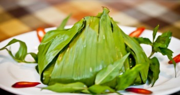 Plat cuit à l’étouffée dans une feuille de bananier, Nha Trang, Vietnam