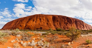 Uluru en panoramique