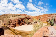 Panoramique des gorges de Trephina sur les sentiers de la Trephina Gorge Walk, East Mac Donnell Ranges
