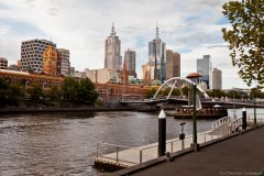 La ville depuis les rives de la Yarra