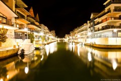 Un des nombreux canaux de Mandurah de nuit