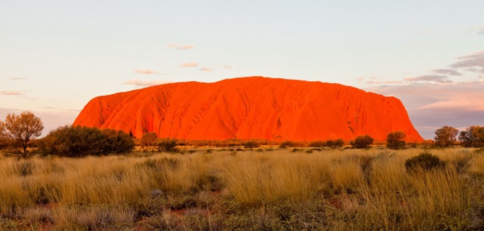 Uluru au coucher du soleil